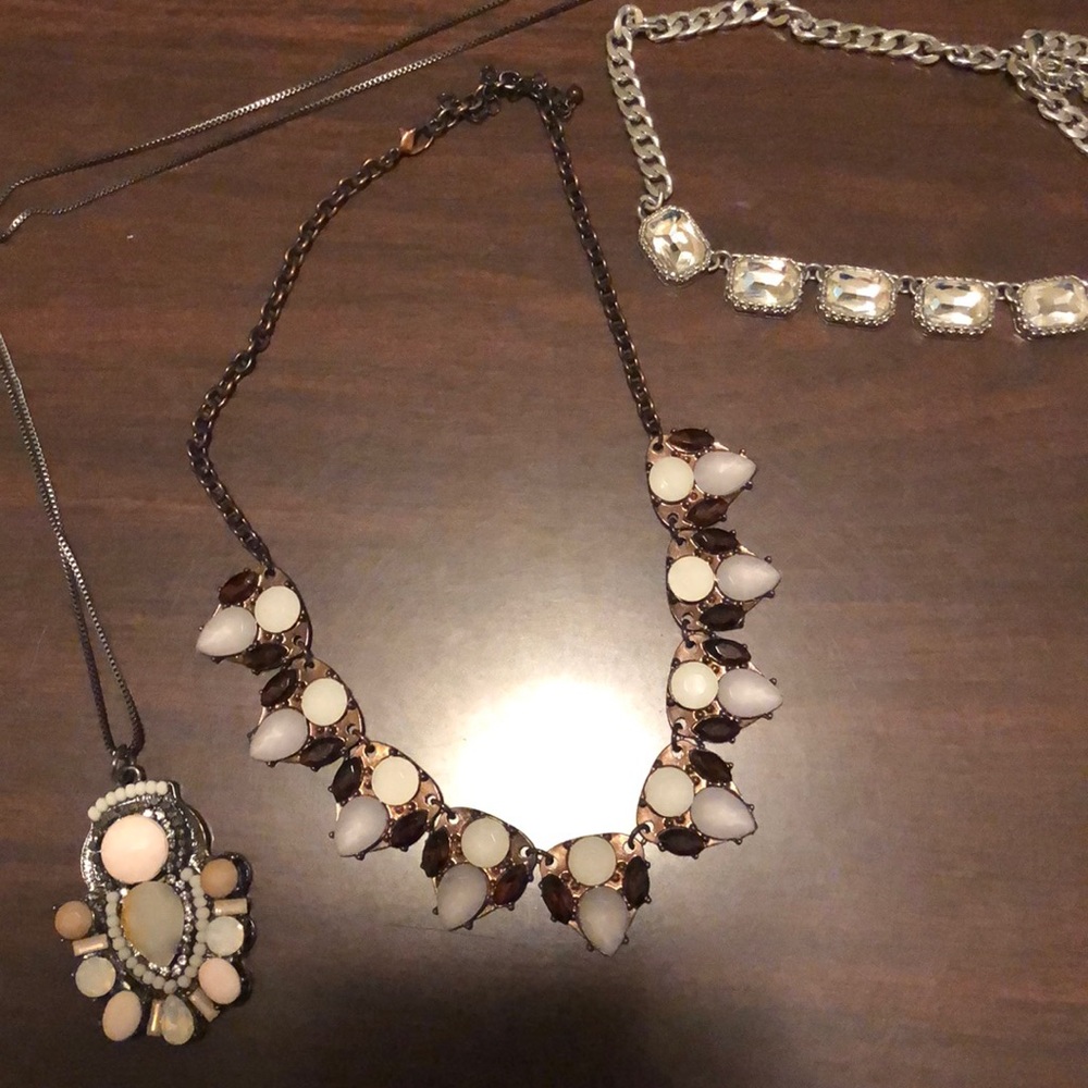 Lot of 3 necklaces